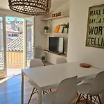 Un balcon sur les toits d\'Aix